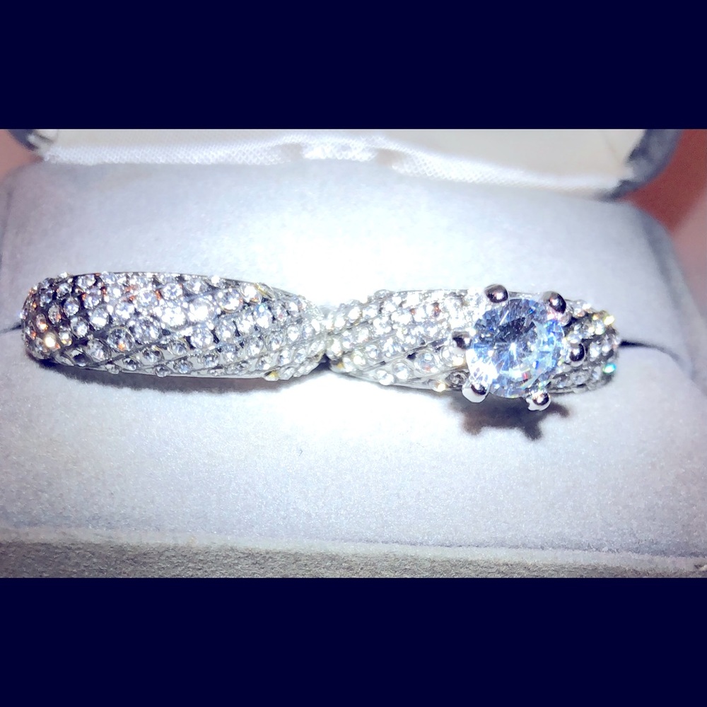 NEW925 STERLING SILVER
